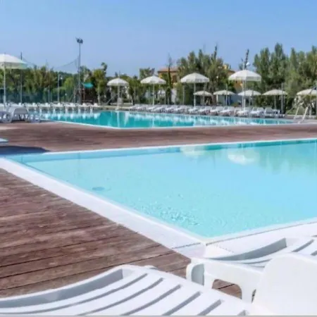 - Numana 8 Beds